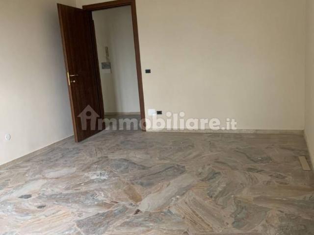 Trilocale ottimo stato, terzo piano, Borgo Rovereto Piscina, Alessandria