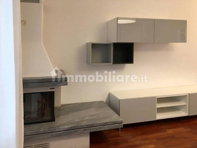Trilocale ottimo stato, terzo piano, Soria, Pesaro