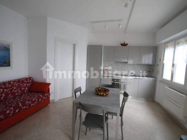 Trilocale Lungomare Matteotti 11 Borghetto Santo Spirito