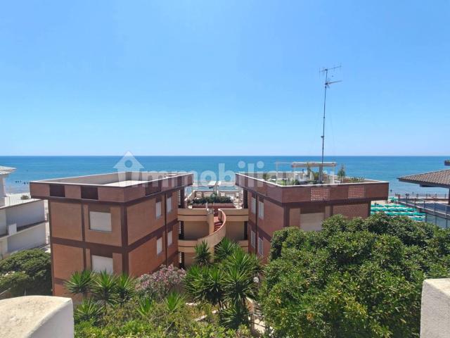 Trilocale Lungomare Enea 48, Lavinio Mare, Anzio