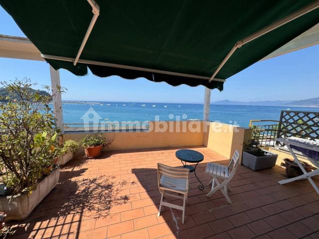 Trilocale Lungomare Giovanni Descalzo 34, Centro, Sestri Levante