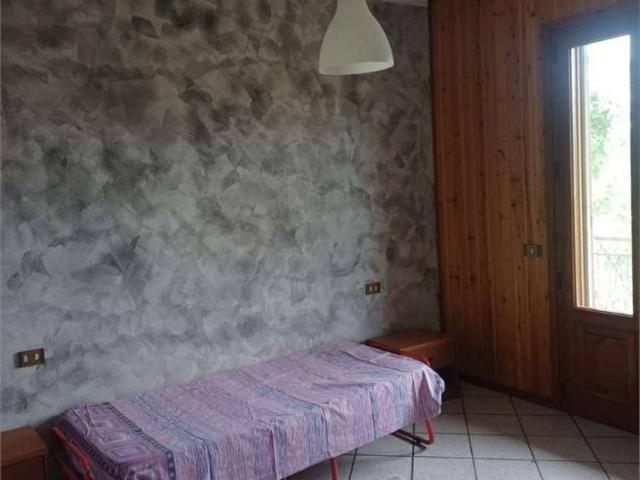 Trilocale Montecreto, Centro, Montecreto