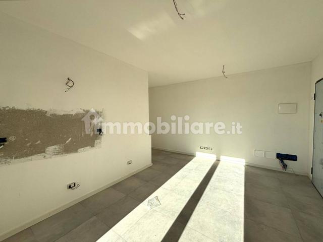 Trilocale nuovo, secondo piano, Cittadella Colle Aperto, Mantova