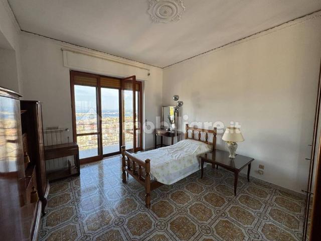 Trilocale salita Ogliastri 59, Giostra, Messina