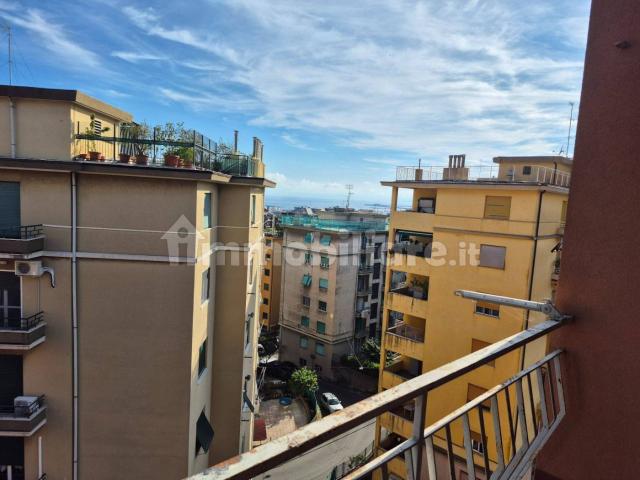 Trilocale salita Cataldi 20b, Sestri Ponente, Genova