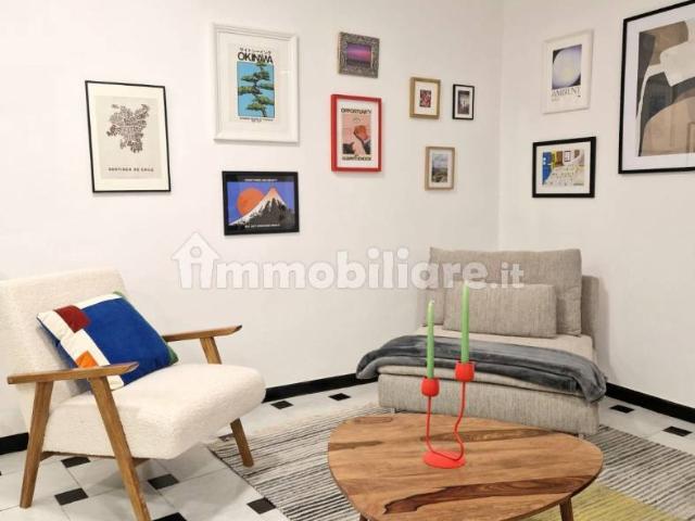 Trilocale salita della Rondinella 1, Maddalena, Genova