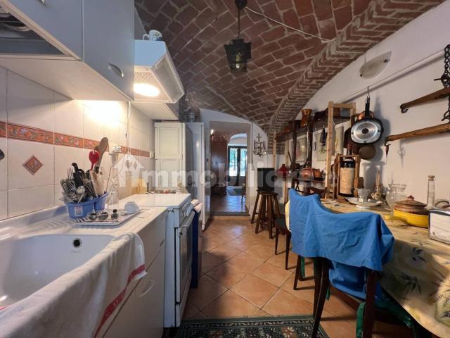 Trilocale Strada Moirano 128, Acqui Terme