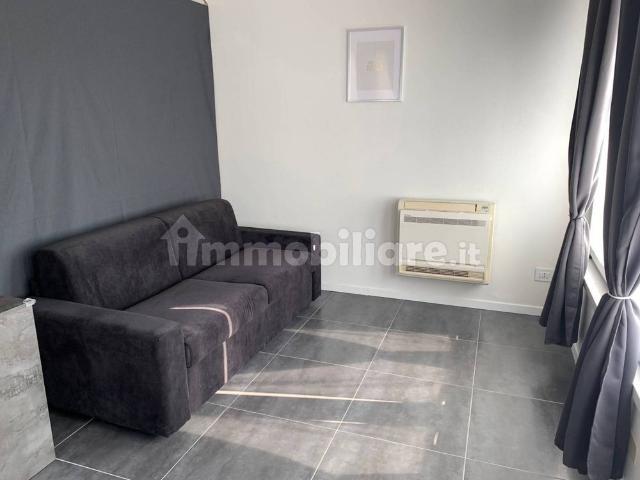 Trilocale Porto Cappuccini 3, Centro, Peschiera del Garda
