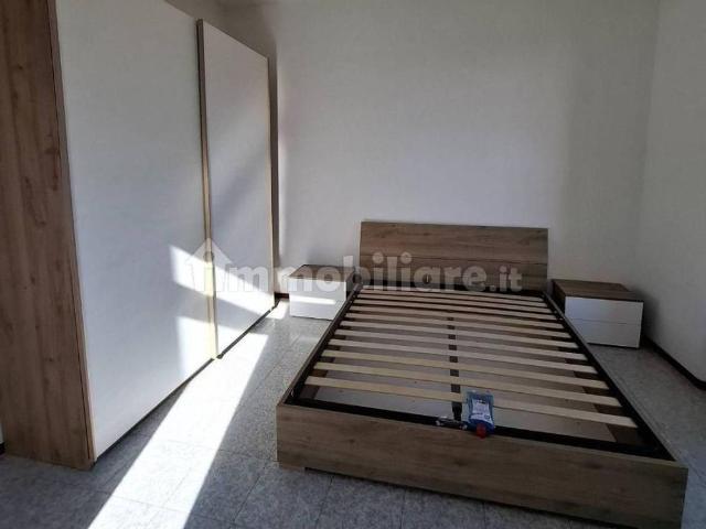 Trilocale piazza Camillo Benso di Cavour 3, Centro, Romagnano Sesia