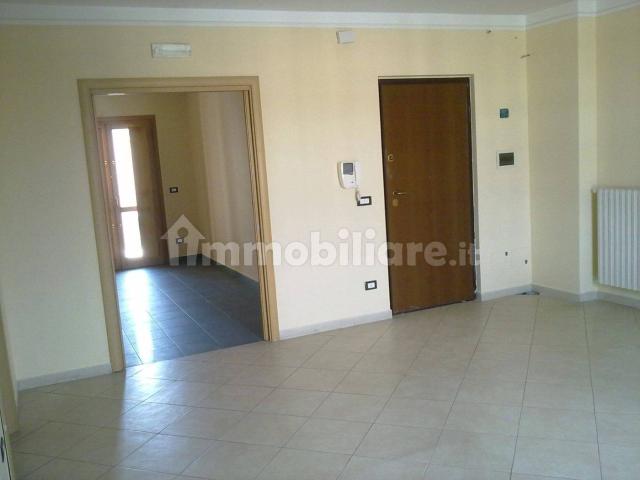 Trilocale piazza della Libertà 45, Centro Storico, Avellino