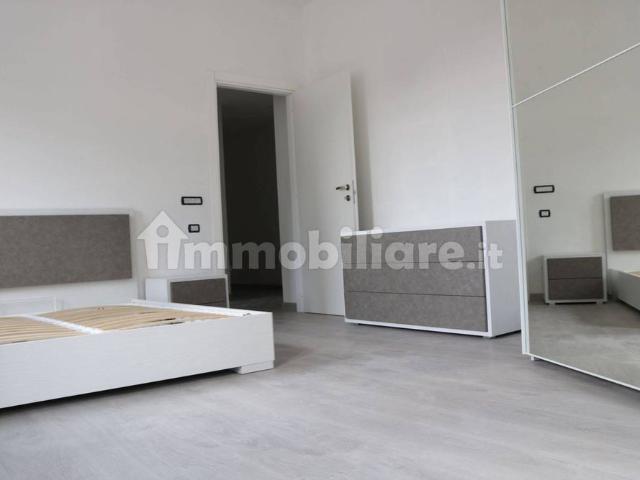 Trilocale piazza Don Andrea Beltrami 1, Centro, Omegna