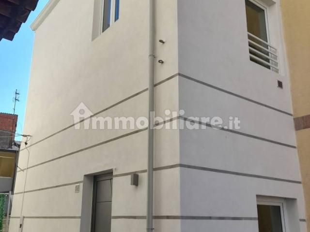 Trilocale piazza Generale Armando Diaz 22, Cirò Marina