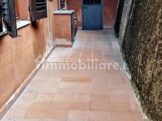 Trilocale piazza Indipendenza 10, Tosi, Reggello