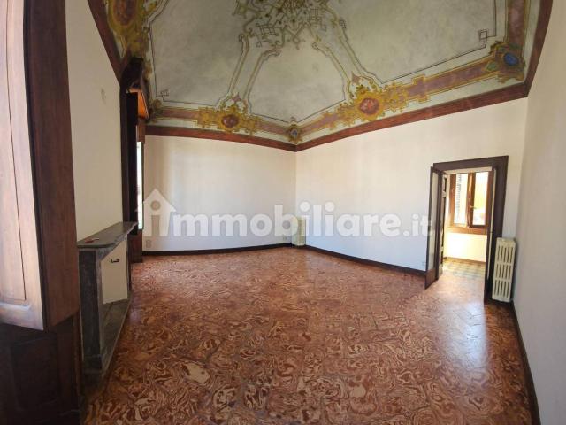 Trilocale piazza Lodi 6, Centro, Cremona