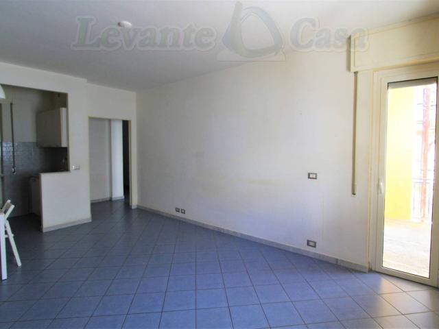 Trilocale piazzale Europa, San Rocco, Ponte di Vexina, Verzemma, Collodari, Recco