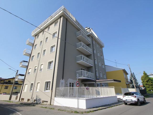 Trilocale ristrutturato a Marnate