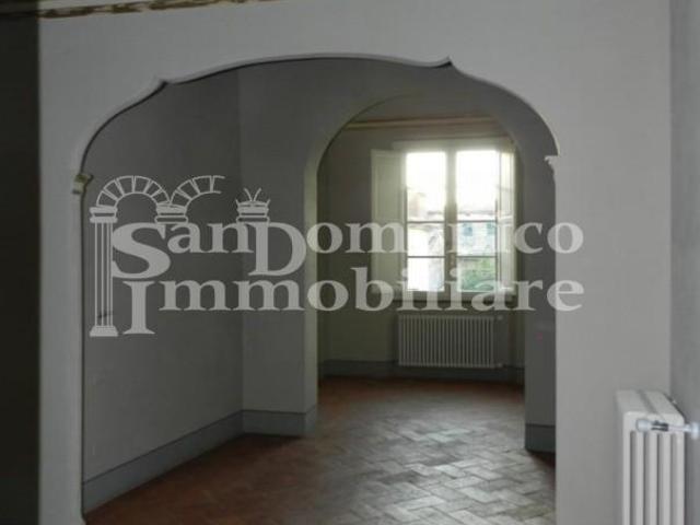 Trilocale ristrutturato a Cascina