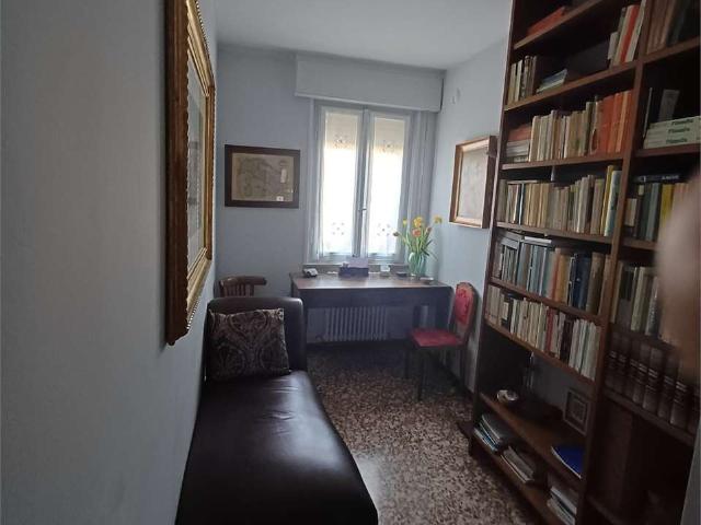TRILOCALE + TERRAZZA CENTRO PARMA