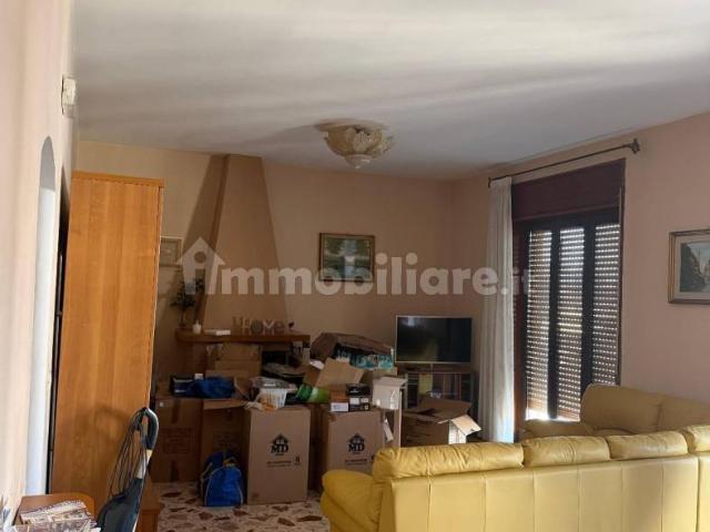 Trilocale traversa Lattaro 28, Centro, Castellammare di Stabia