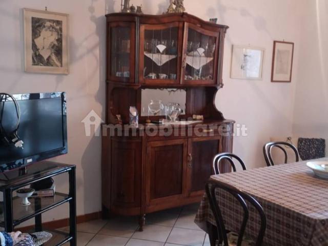 Trilocale via Madonna Stella, Castello di Cisterna
