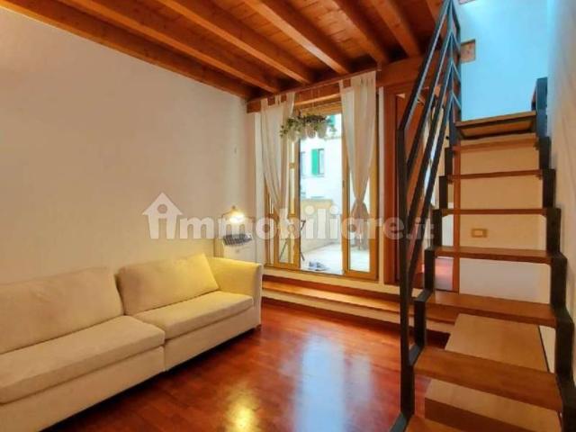 Trilocale via Maestri Campionesi 22, Cadore, Milano