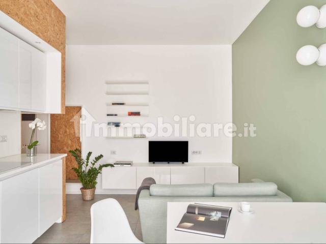 Trilocale via Maniago 13, Quartiere Feltre, Milano