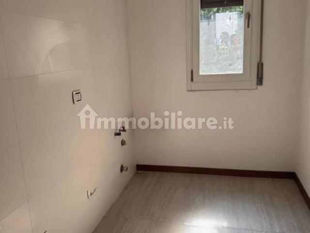 Trilocale via Manzoni 35, Centro Storico, Monza