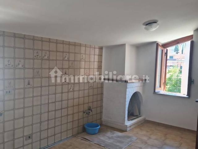 Trilocale via Maremmana Inferiore 18, Villanova, Guidonia Montecelio