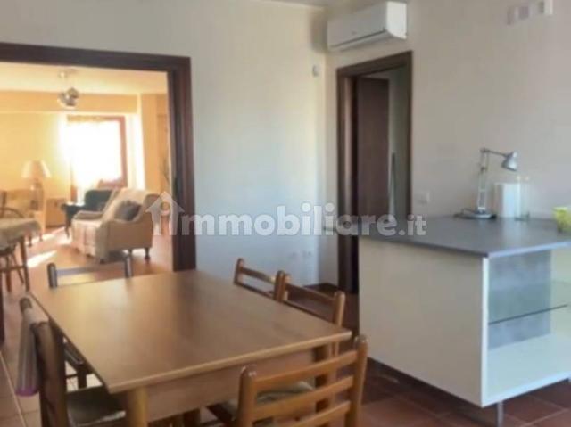 Trilocale via Mario Nicoletta 162, Centro, Crotone