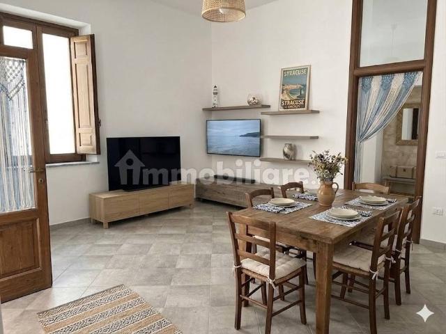 Trilocale via Mario Gemellaro 18, Ortigia, Siracusa