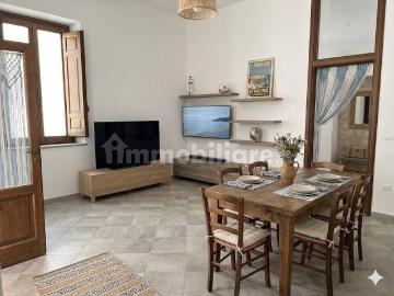 Trilocale via Mario Gemellaro 18, Ortigia, Siracusa