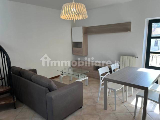 Trilocale via Marsala 6, Centro, Gallarate