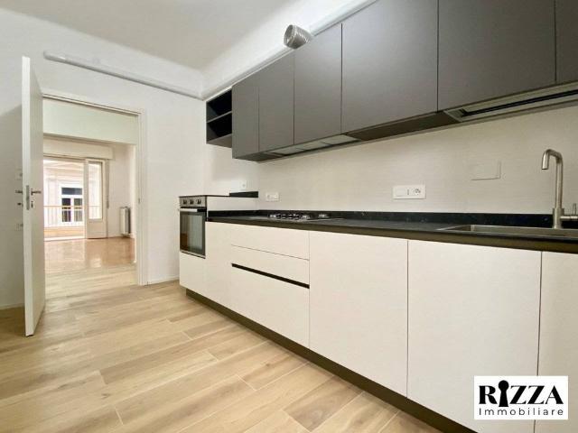 Trilocale via Milano 4, Borgo Teresiano, Trieste