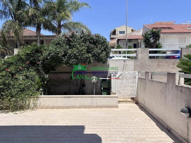 Trilocale via Molfetta, Marina di Ragusa Centro, Ragusa