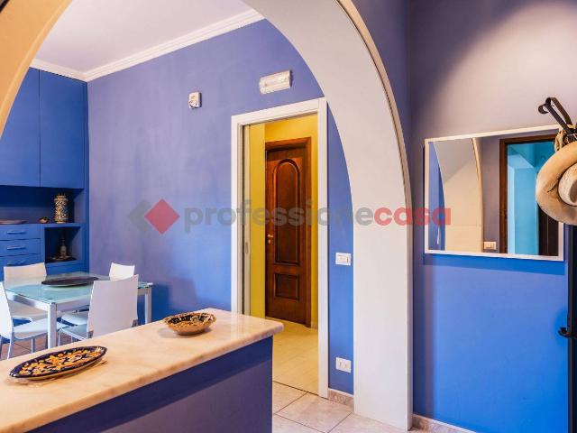 Trilocale via Mollica, 63, Cannizzaro, Aci Castello