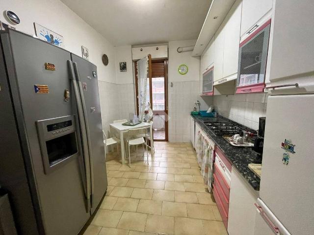 Trilocale via Monsignore Leone Ossola 1, Centro Stazione, Novara