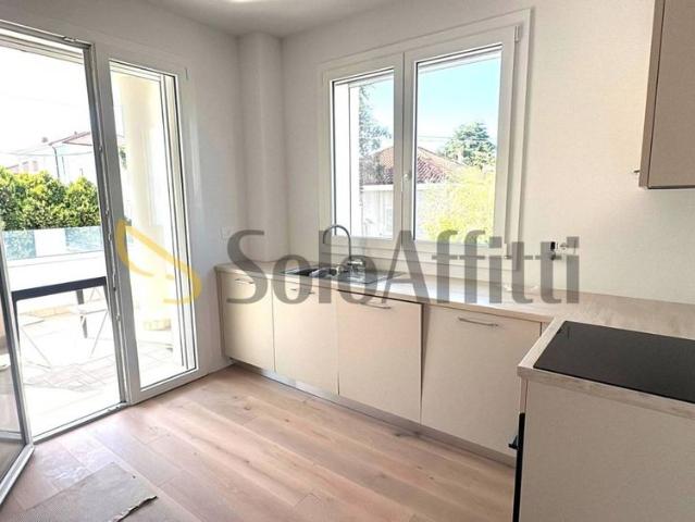 Trilocale via Monte Titano 75, Via Covignano Villaggio Azzurro, Rimini