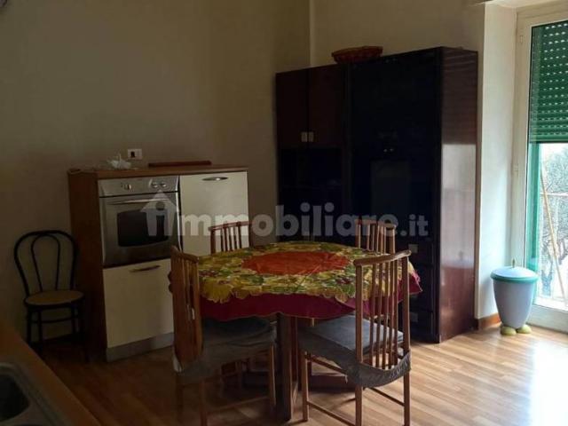 Trilocale via Montedonzelli 41, Arenella, Napoli