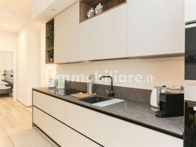Trilocale via Negroli 10/A, Argonne Corsica, Milano