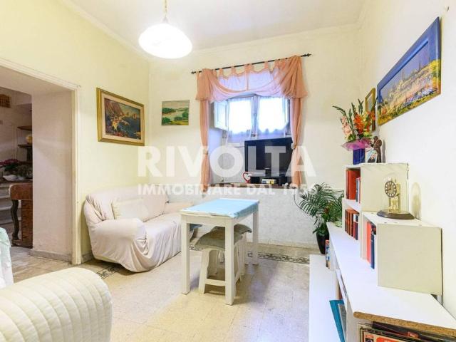 Trilocale via Nemorense, Africano Villa Chigi, Roma