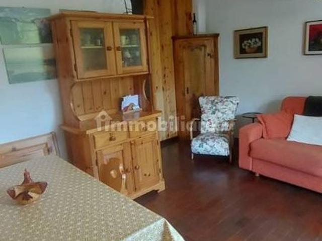 Trilocale via Nino Bixio 88, Centro, Ponte di Legno
