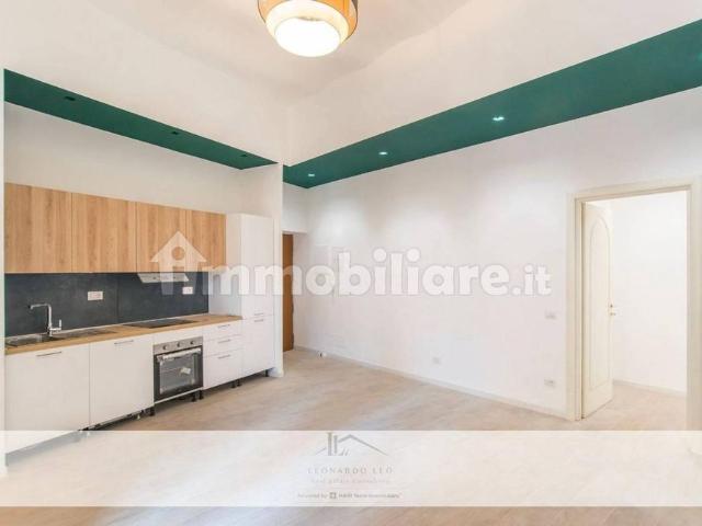 Trilocale via Ottaviano 66, Prati, Roma