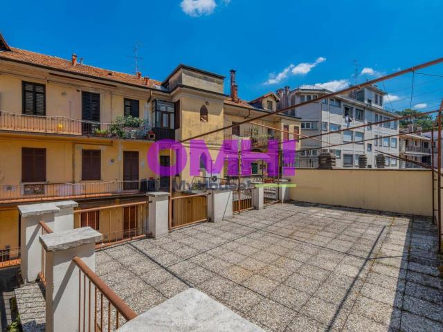Trilocale via Achille Cadolini, 4, Centro, Gallarate