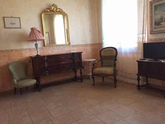 Trilocale via al Quarto Miglio 56, Quarto Miglio, Roma