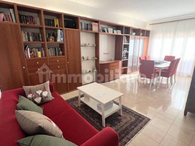 Trilocale via Alcide De Gasperi 127A, Centro, Sciacca