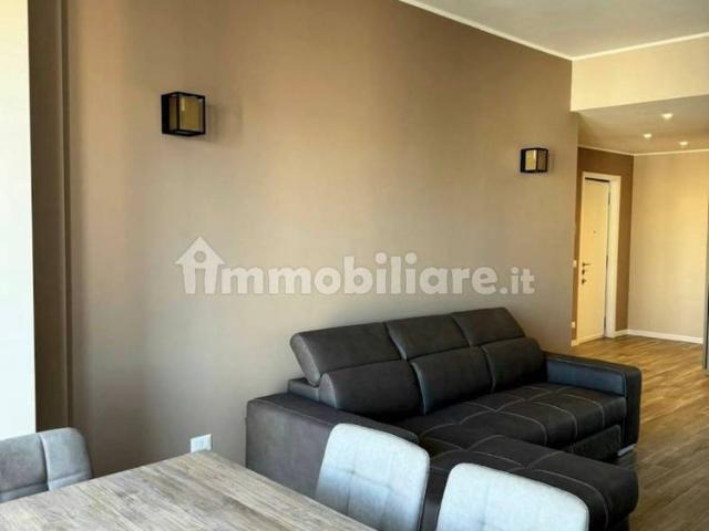 Trilocale via Alessandro Manzoni 18, Centro Storico, Monza