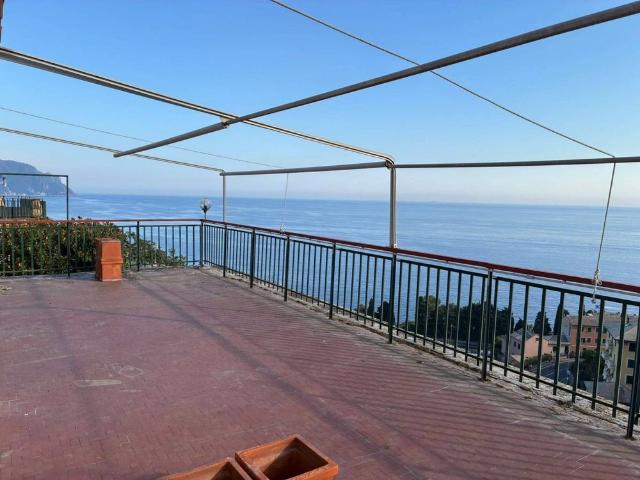 Trilocale via Alfonso Mezzano 1, Centro, Pieve Ligure