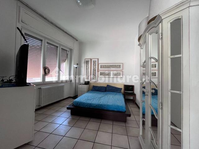 Trilocale via Angelo Cavallotti 6, Centro, Cantù