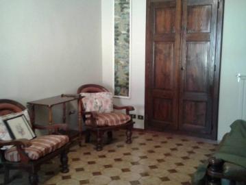 Trilocale via Angelo Ottone 58, Centro, Borgosesia