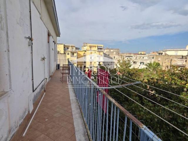 Trilocale via Antonio De Curtis, Centro, Bacoli